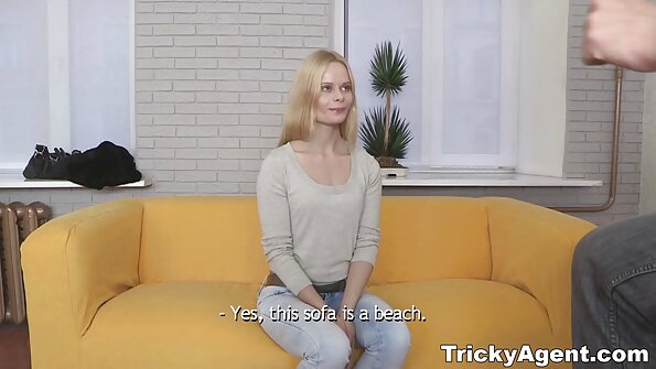 Į raguotą juodmedžio brunetę įsiskverbia stiprus penis